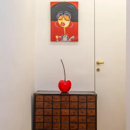 Eclectica Living By Navona Square Apartment