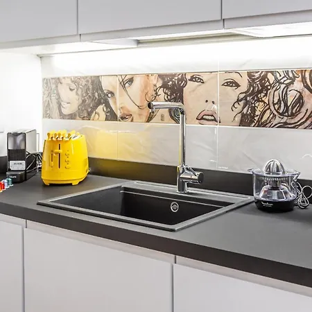 Eclectica Living By Navona Square *