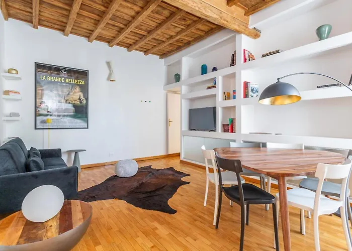 Eclectica Living By Navona Square *